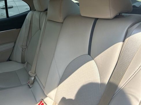 Used 2021 Toyota Camry XLE image 35