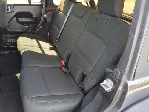 Used 2020 Jeep Wrangler Unlimited Sport S AWD/4WD image 16