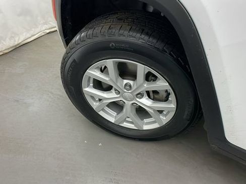 Used 2023 Jeep Grand Cherokee L Limited image 38