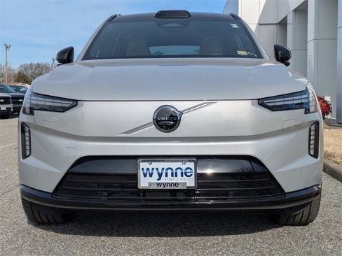 New 2025 Volvo EX90 Ultra image 9