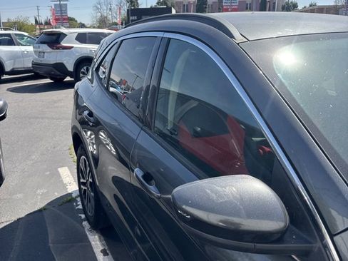 Used 2020 Ford Escape SEL image 5