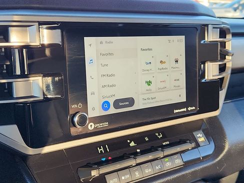 Used 2022 Toyota Tundra SR5 image 24