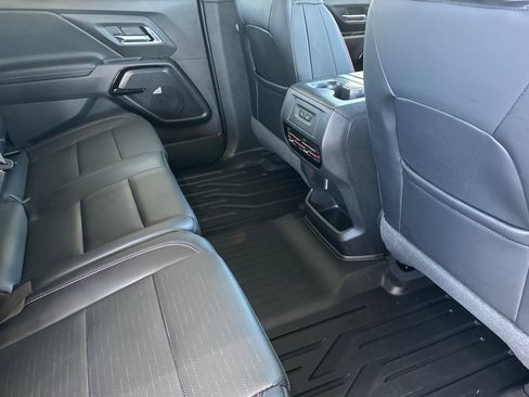 Used 2025 Chevrolet Silverado EV RST AWD/4WD image 23