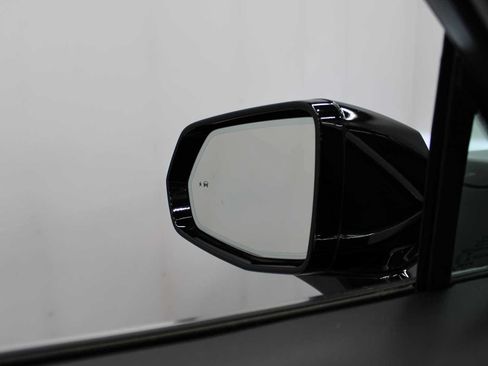 Used 2023 Cadillac XT4 Premium Luxury AWD/4WD image 14