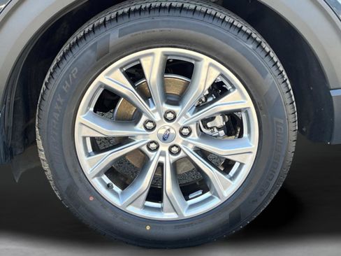 Used 2022 Ford Explorer XLT w/ Equipment Group 202A RWD image 47