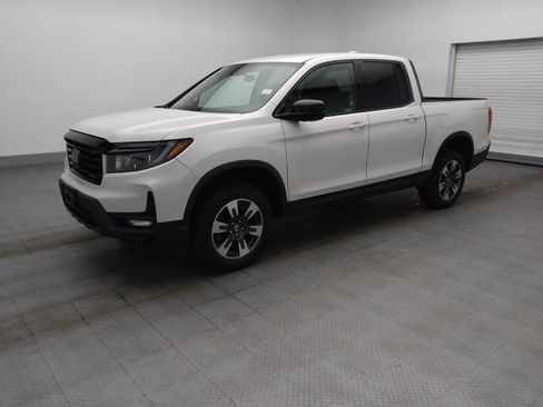 Used 2021 Honda Ridgeline Sport image 2