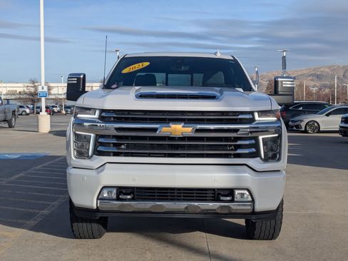 Used 2021 Chevrolet Silverado 2500 High Country w/ Z71 Off-Road Package image 9