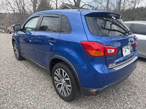 Used 2016 Mitsubishi Outlander Sport ES image 3