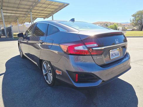 Used 2019 Honda Clarity Plug-In Hybrid image 6