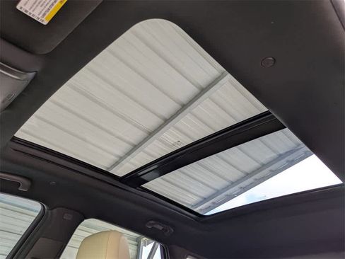 Used 2019 Cadillac XT5 Luxury image 25