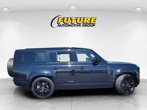Used 2025 Land Rover Defender 130 X-Dynamic SE AWD/4WD image 3