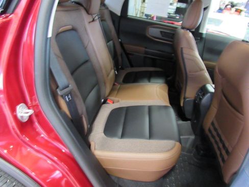 Used 2025 Ford Bronco Sport Outer Banks AWD/4WD image 28