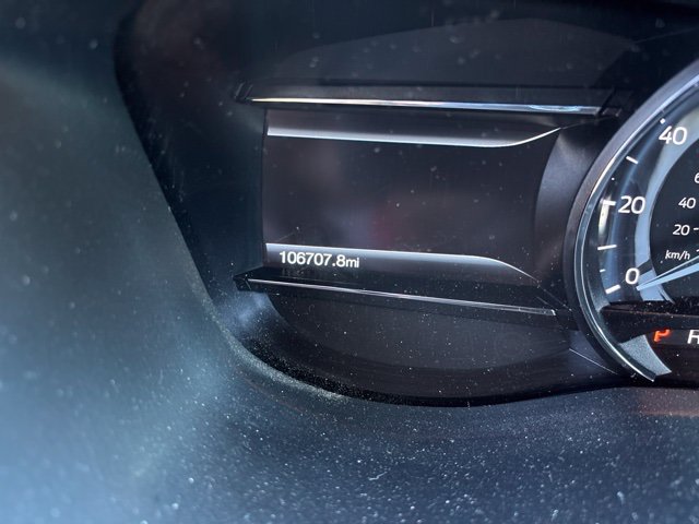 Used 2019 Ford Explorer XLT w/ Equipment Group 202A FWD image 2