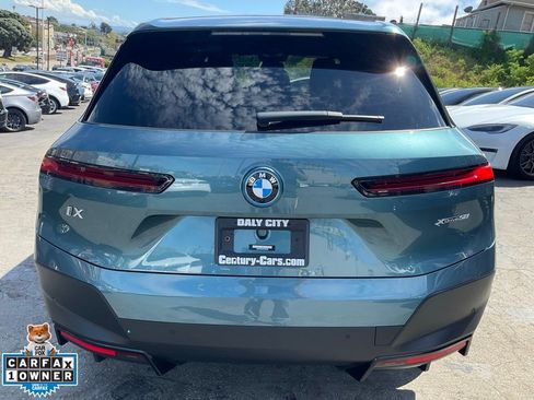 Used 2023 BMW iX xDrive50 w/ Premium Package AWD/4WD image 4