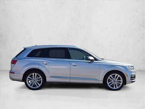 Used 2017 Audi Q7 3.0T Prestige AWD/4WD image 4
