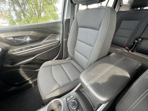 Certified 2023 GMC Terrain SLE w/ Driver Convenience Package AWD/4WD image 21