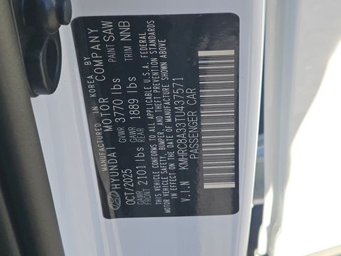 New 2026 Hyundai Venue SEL FWD image 15