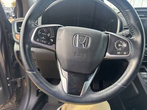 Used 2018 Honda CR-V Touring image 9
