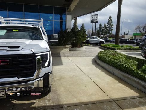 New 2026 GMC Sierra 2500 Pro w/ Convenience Package image 24