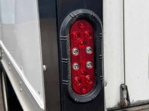 Used 2024 Ford E-350 and Econoline 350 Super Duty w/ Power Windows & Locks Group RWD image 32