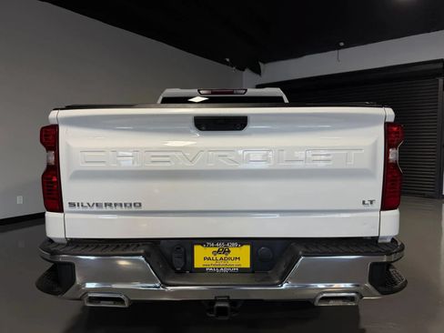 Used 2022 Chevrolet Silverado 1500 LT AWD/4WD image 5
