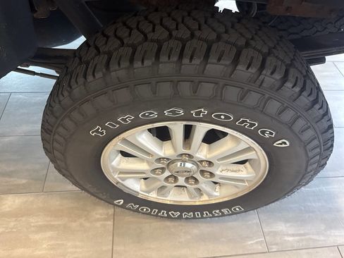 Used 2013 Ford F150 Lariat w/ HD Payload Pkg image 8