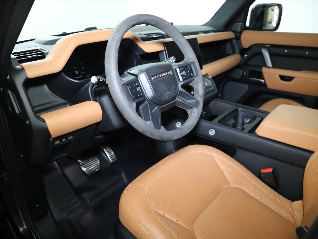 Certified 2024 Land Rover Defender 110 V8 AWD/4WD image 16