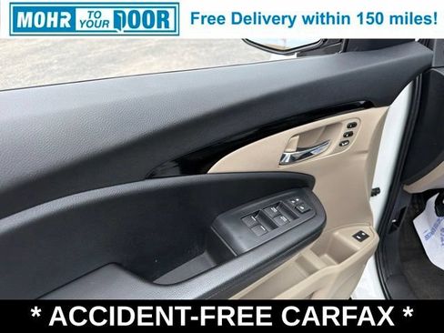 Used 2021 Honda Pilot Touring image 13