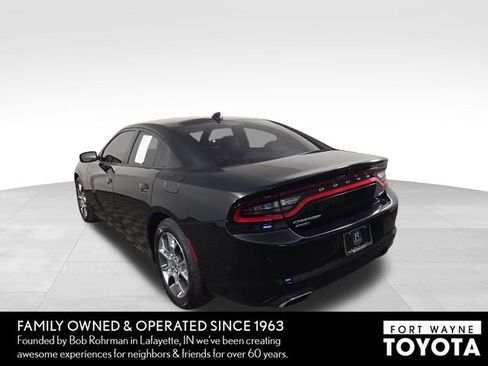 Used 2017 Dodge Charger SXT w/ AWD Plus Group image 9