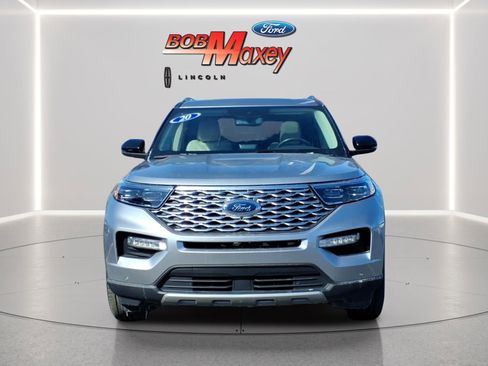 Used 2023 Ford Explorer Platinum w/ Technology Package image 2