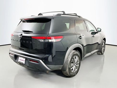 Used 2024 Nissan Pathfinder SV w/ Black Appearance Package AWD/4WD image 7