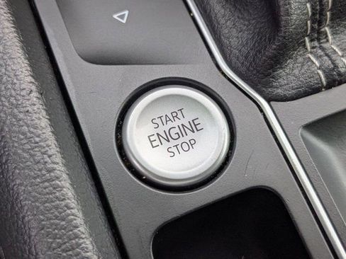 Used 2022 Volkswagen Atlas SE FWD image 27