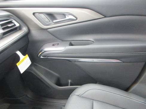 New 2026 Chevrolet Traverse LT w/ Sun and Wheel Package image 32