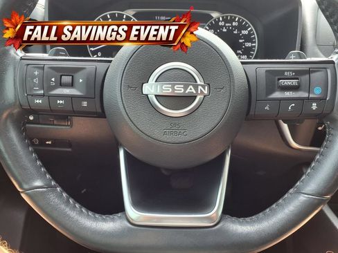 Used 2023 Nissan Rogue SV w/ SV Premium B Package FWD image 19