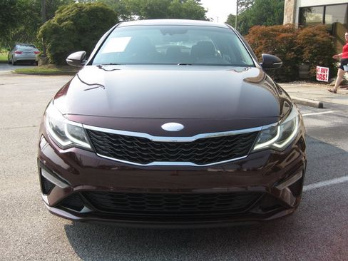Used 2019 Kia Optima LX w/ LX 17" Wheel Package FWD image 2