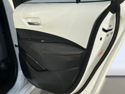 Certified 2025 Toyota Corolla SE image 31