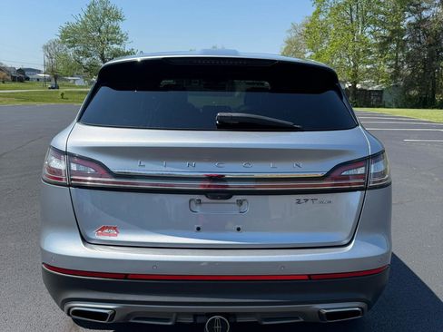 Used 2020 Lincoln Nautilus Reserve w/ Equipment Group 202A image 8