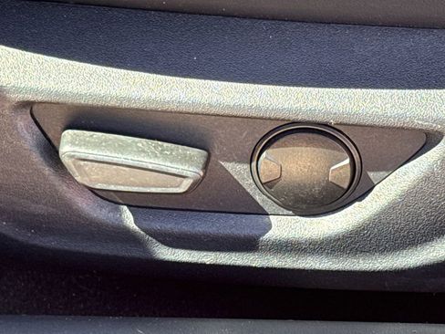 Used 2024 Ford Mustang Premium image 21