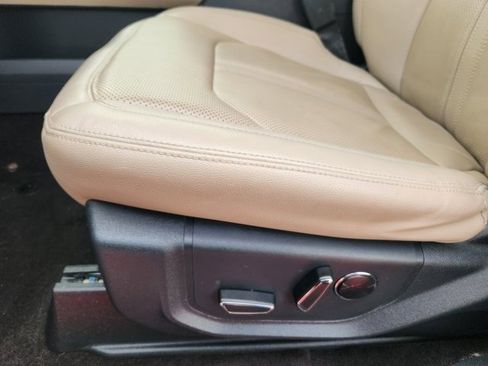 Certified 2022 Ford Expedition Limited image 23