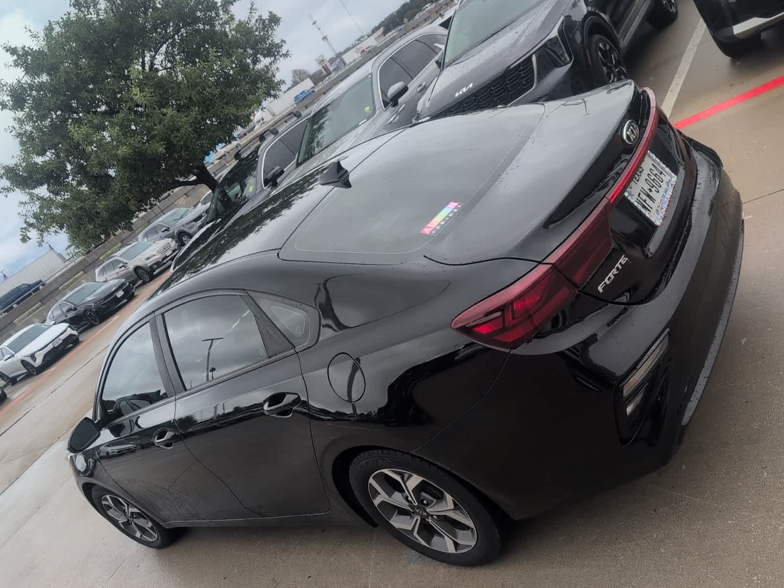 Used 2020 Kia Forte LXS FWD image 8