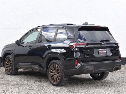 Used 2025 Subaru Forester Sport AWD/4WD image 2