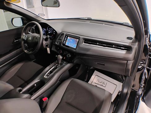 Used 2021 Honda HR-V Sport image 44