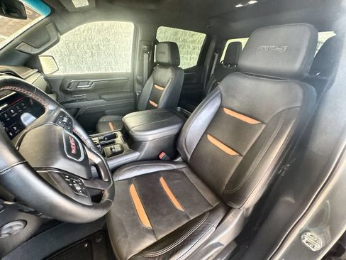 Certified 2025 GMC Sierra 1500 AT4 AWD/4WD image 10