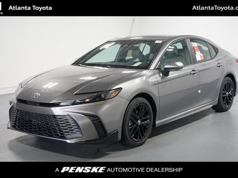 New 2026 Toyota Camry SE image 1