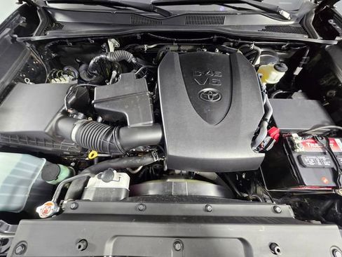 Used 2021 Toyota Tacoma SR5 image 14