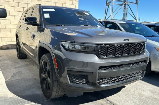 Used 2022 Jeep Grand Cherokee L Laredo AWD/4WD image 3