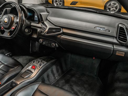 Used 2012 Ferrari 458 Italia Coupe image 13