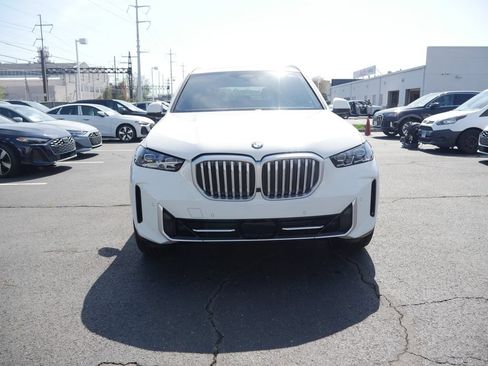 Used 2026 BMW X5 xDrive40i w/ Premium Package AWD/4WD image 8