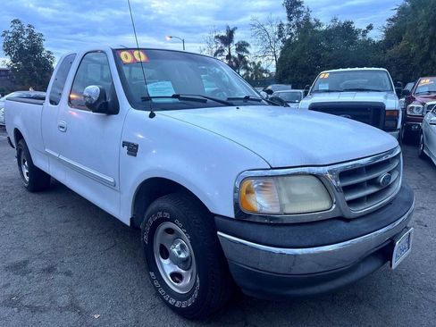 Used 2000 Ford F150 XLT RWD image 1