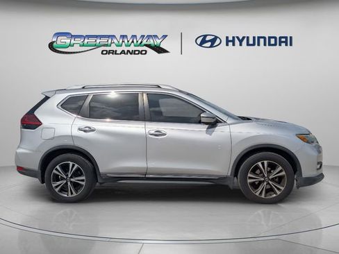 Used 2018 Nissan Rogue SL FWD image 9